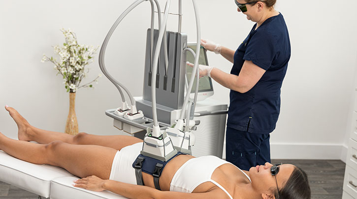 Top Questions Patients Ask About Venus Bliss™ Non-Invasive Lipolysis Treatments